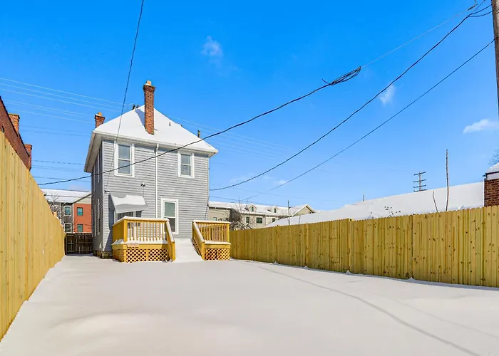 Walk To Trolley District: Olde Towne East Retreat Holiday home *