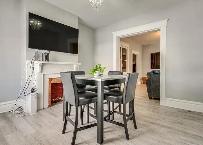 Walk To Trolley District: Olde Towne East Retreat Columbus