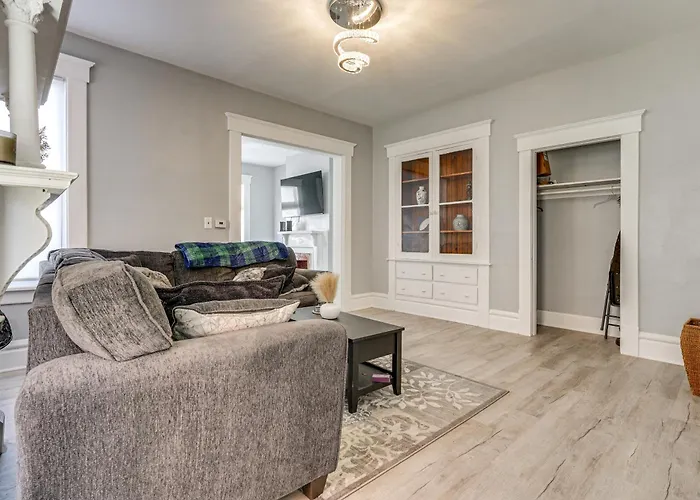 Walk To Trolley District: Olde Towne East Retreat * Columbus