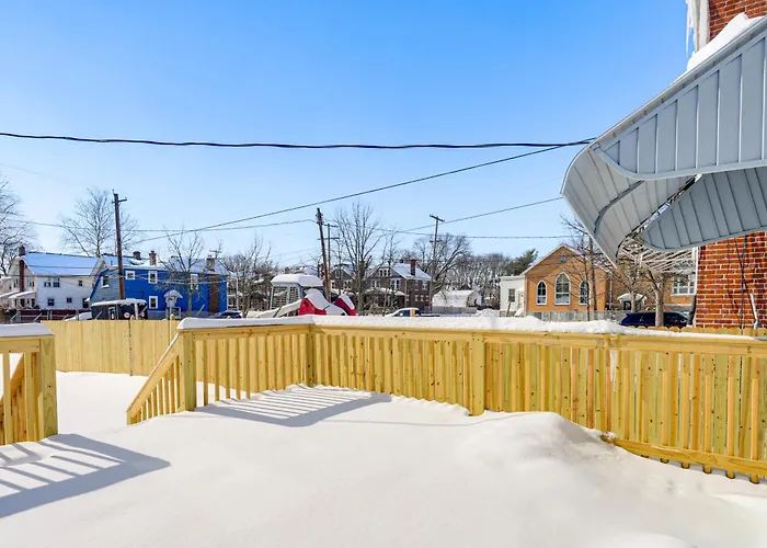 Walk To Trolley District: Olde Towne East Retreat
